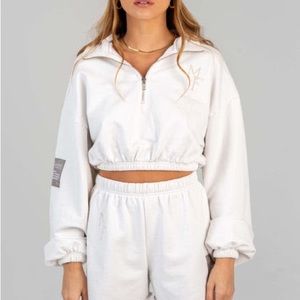 Mayfair The Label Cropped Quarter Zip sweatshirt